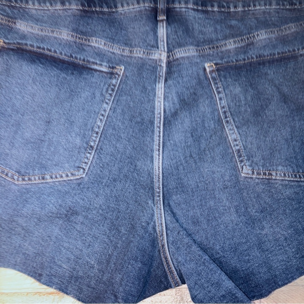 Old Navy high rise Og straight pockets Plus size 28 Denim Shorts American Flag - Picture 12 of 13